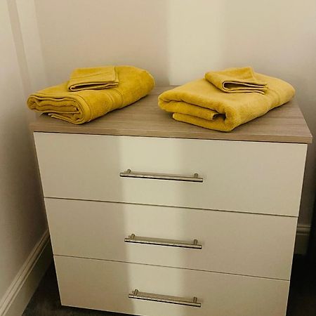 #0509 Two Bedroom Serviced Apartment- Free Parking 더비 외부 사진