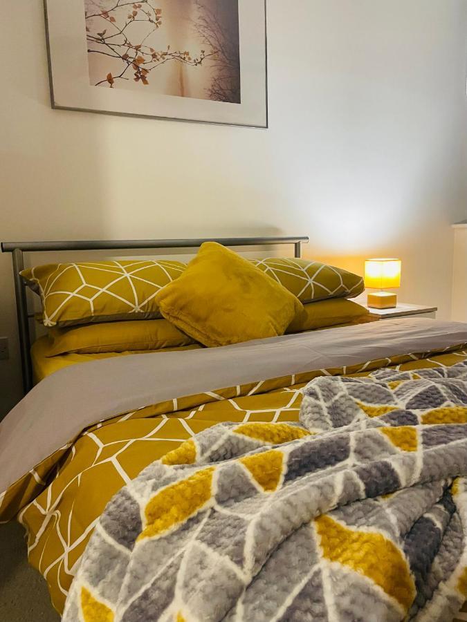 #0509 Two Bedroom Serviced Apartment- Free Parking 더비 외부 사진